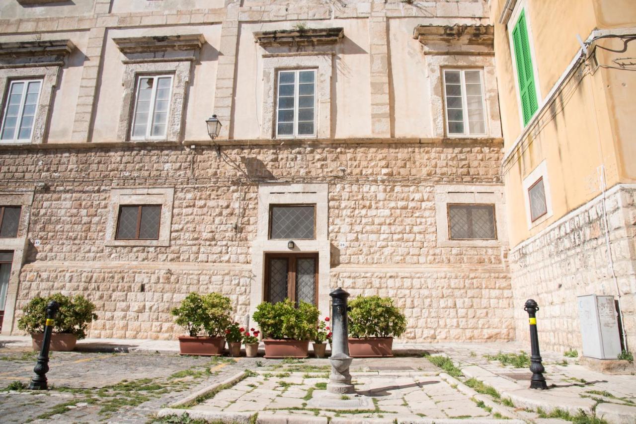 Piazza Duomo - Medieval Puglia'S House Giovinazzo Exteriör bild